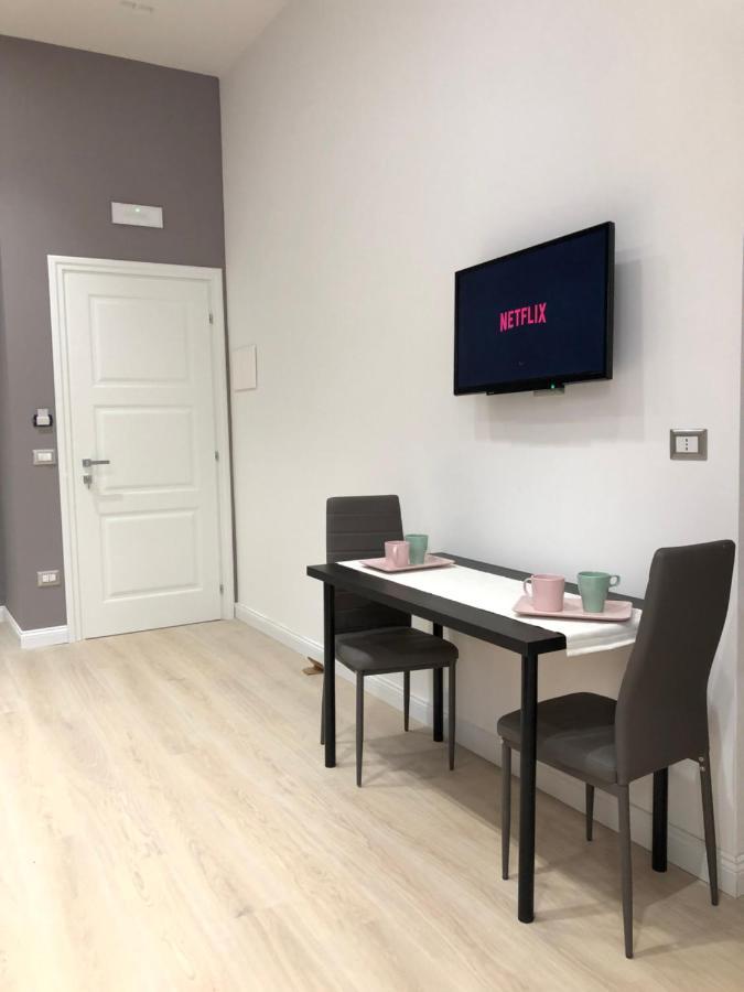 Nsh Apparthotel, Napoli Centro Buitenkant foto