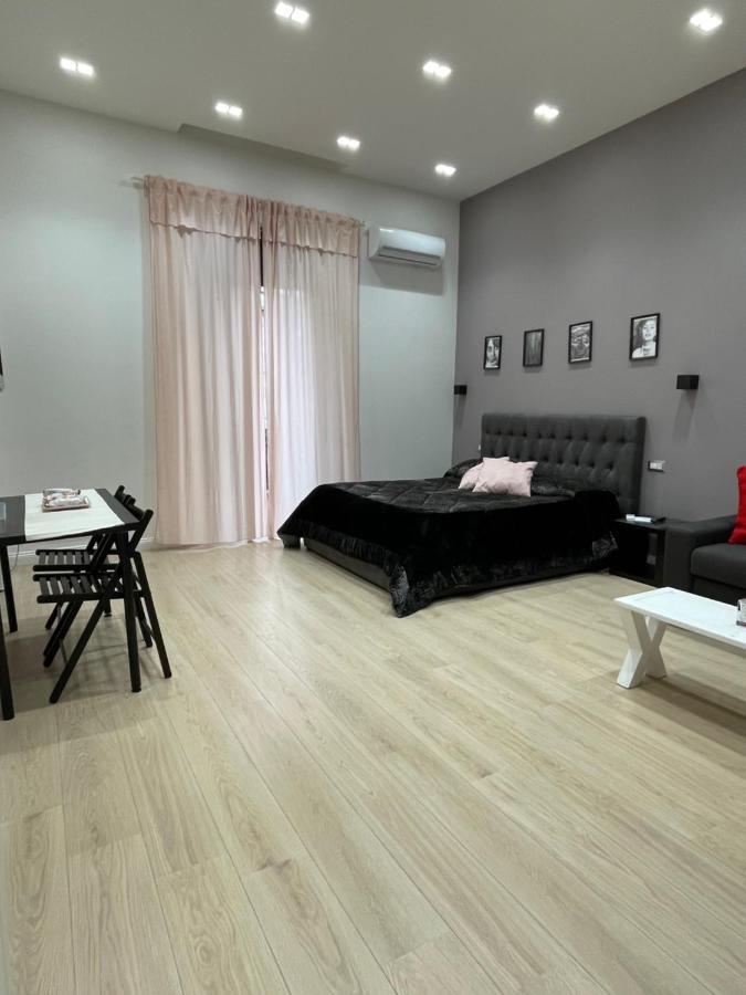 Nsh Apparthotel, Napoli Centro Buitenkant foto