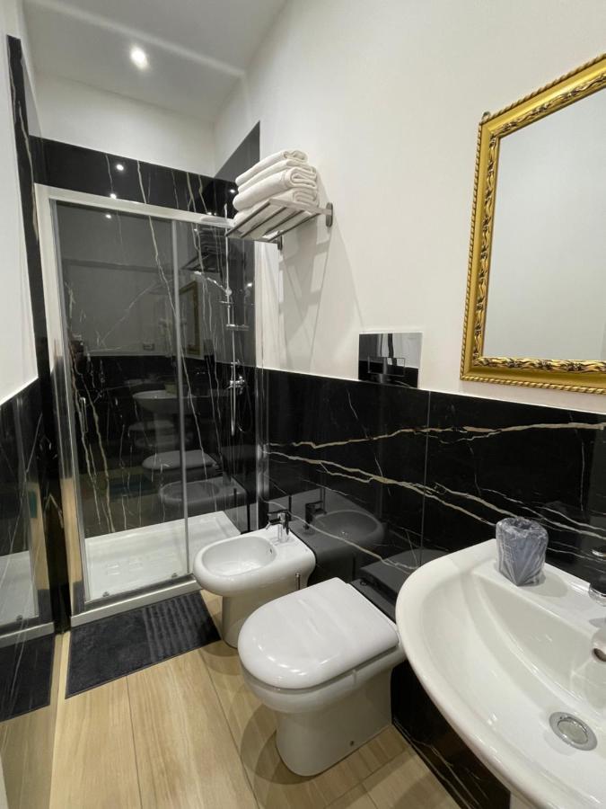 Nsh Apparthotel, Napoli Centro Buitenkant foto