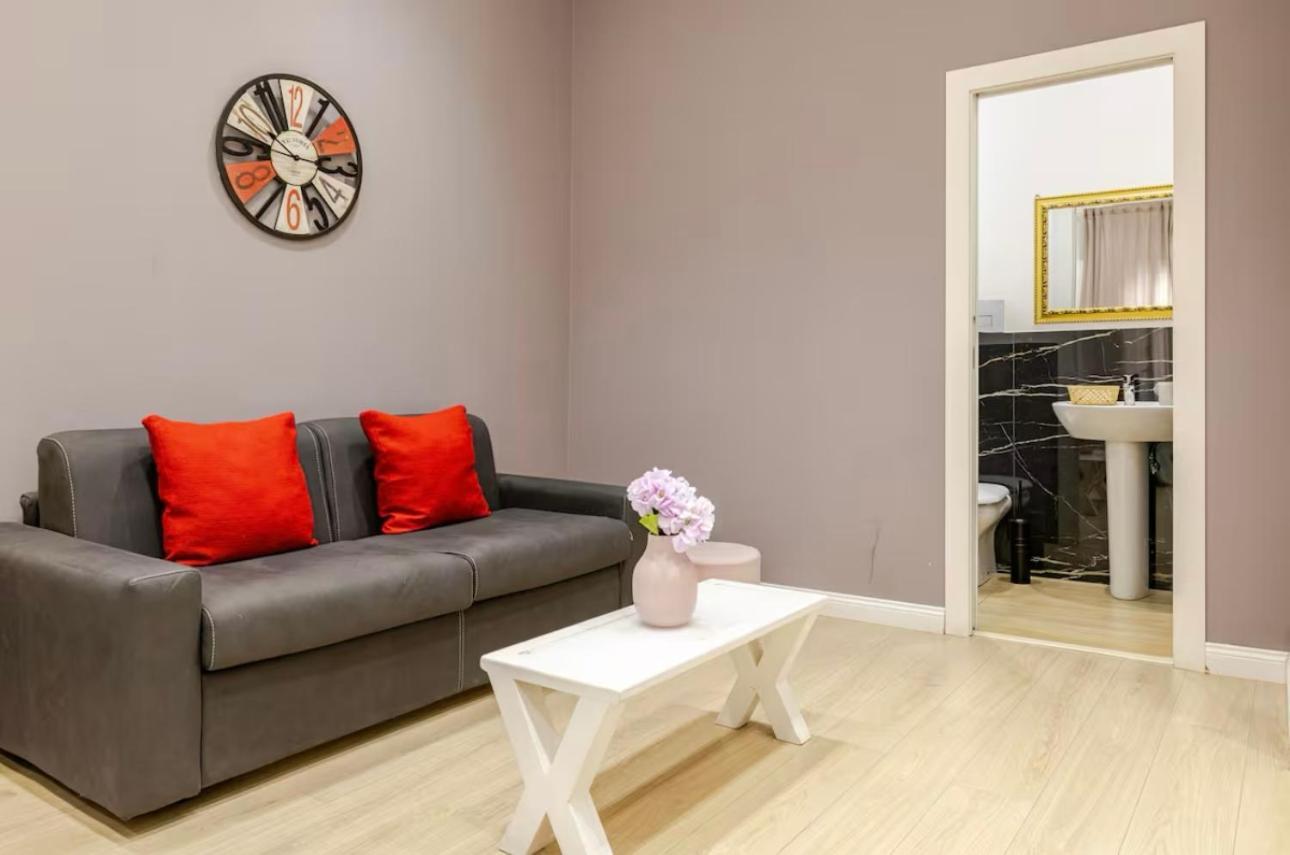 Nsh Apparthotel, Napoli Centro Buitenkant foto