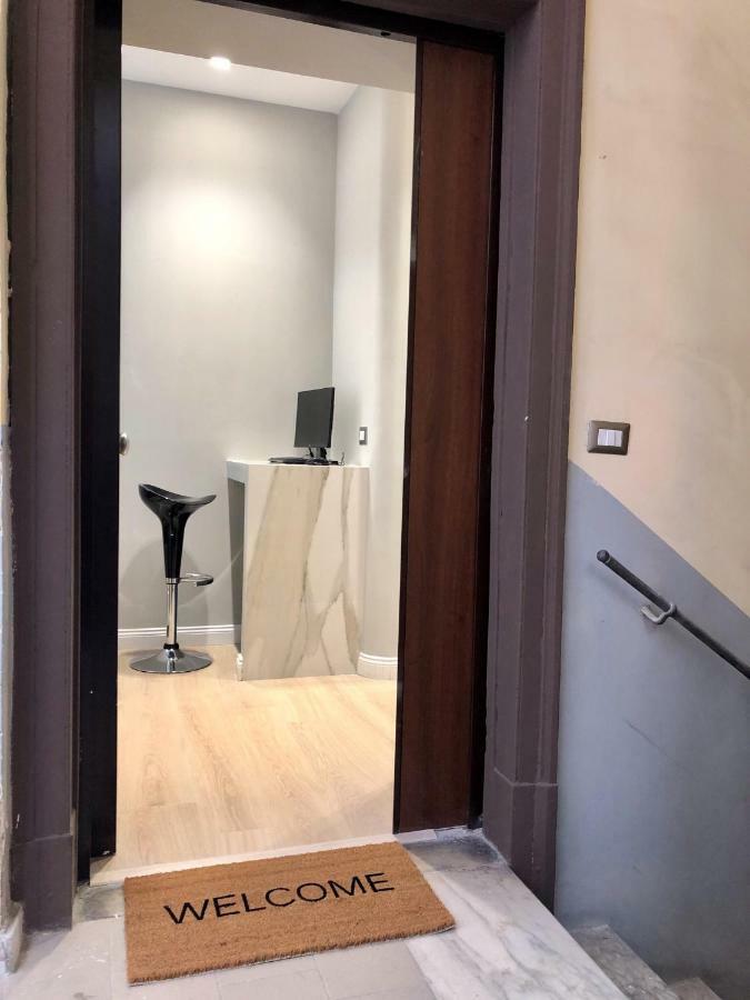 Nsh Apparthotel, Napoli Centro Buitenkant foto