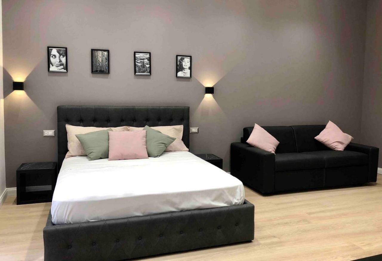 Nsh Apparthotel, Napoli Centro Buitenkant foto
