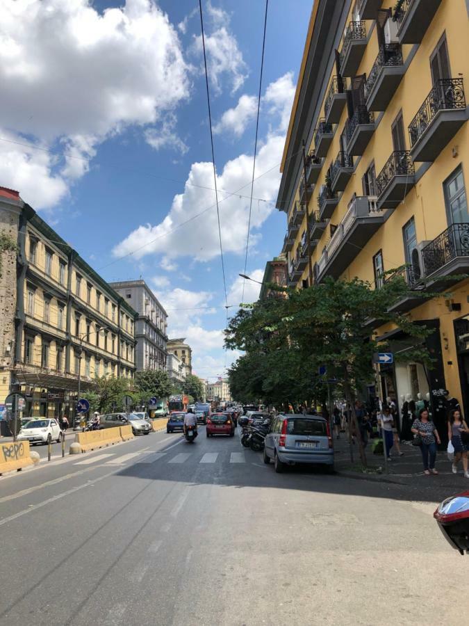 Nsh Apparthotel, Napoli Centro Buitenkant foto