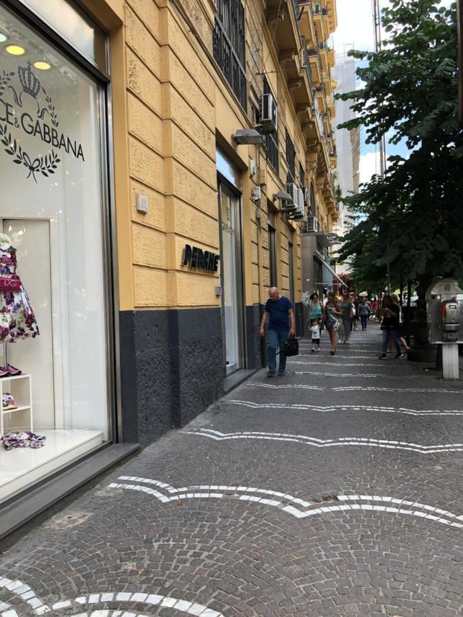 Nsh Apparthotel, Napoli Centro Buitenkant foto